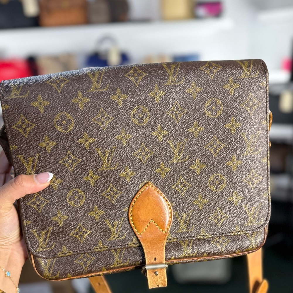LV MONOGRAM CROSSBODY